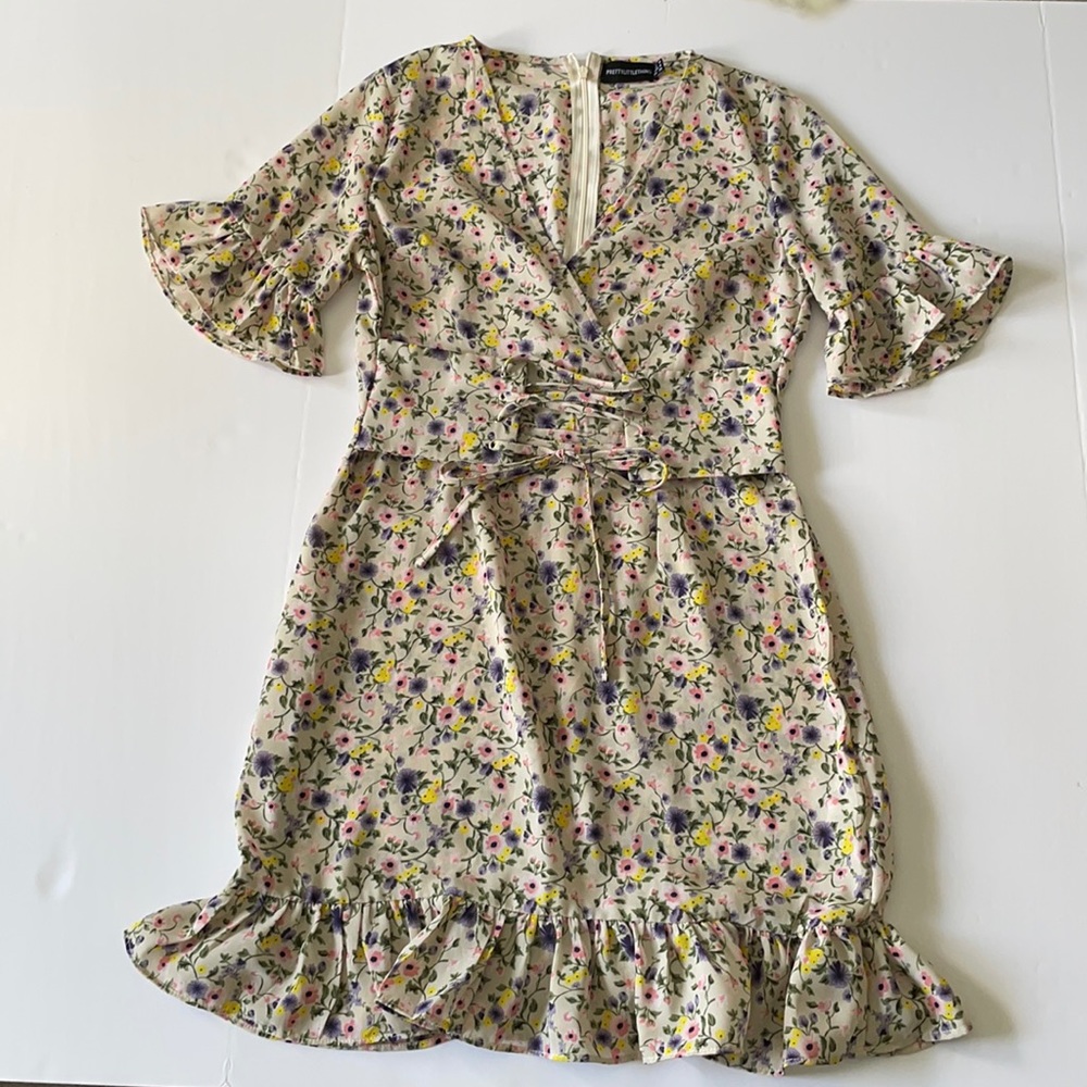 PRETTY FLORAL DRESS